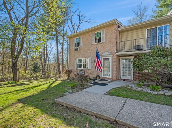 15 Surrey Lane #15, Torrington, CT 06790
