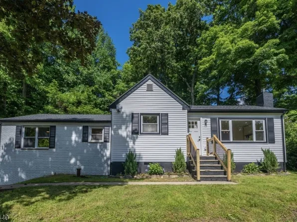 33 Orchard Dr, Vernon Twp., NJ 07462