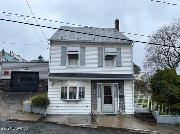 38 S Sherman St, Coal Township, PA 17866