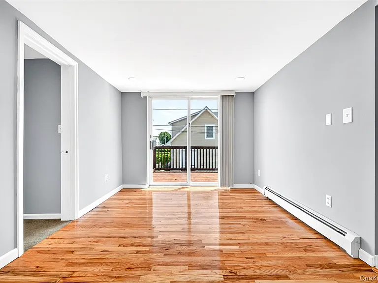 58 Samsondale Ave #A — Photo 17