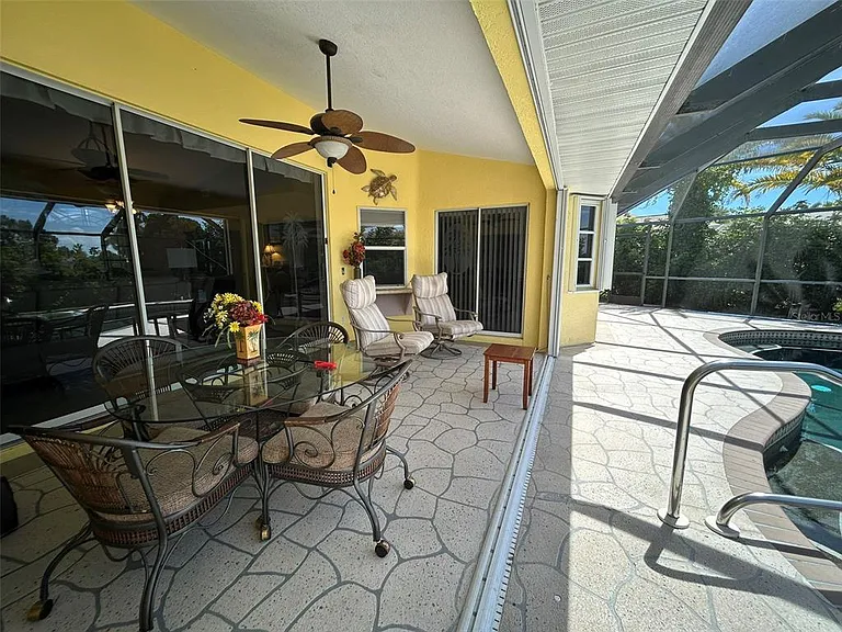 24508 Saragossa Ln — Photo 27