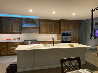 619 Raintree Rd, Lexington, KY 40502