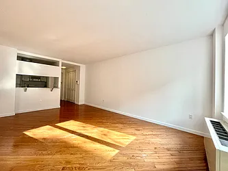 Rented by Addison Property Group