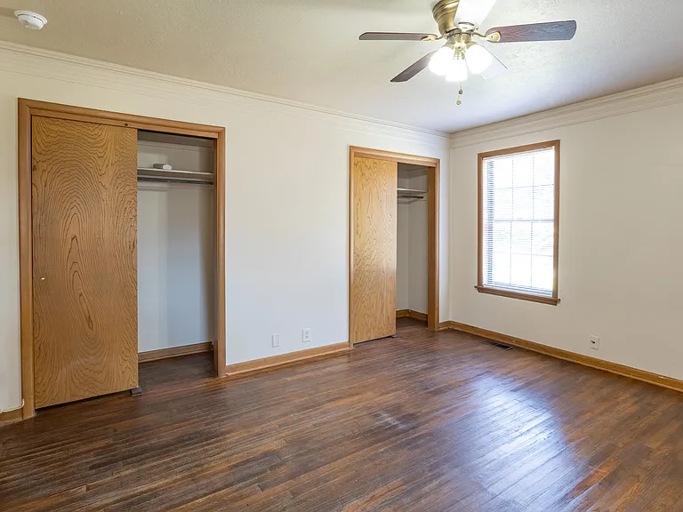 721 W Lakeshore Dr — Photo 22