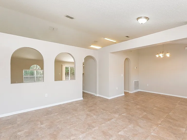 1159 Newcomb Ave — Photo 5