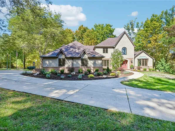 4130 Erhart Rd, Medina, OH 44256