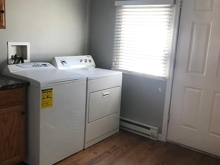 1316 E Carlisle Ave — Photo 3