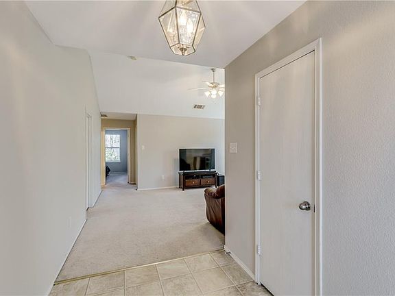 4th image of 502 Harvard Dr