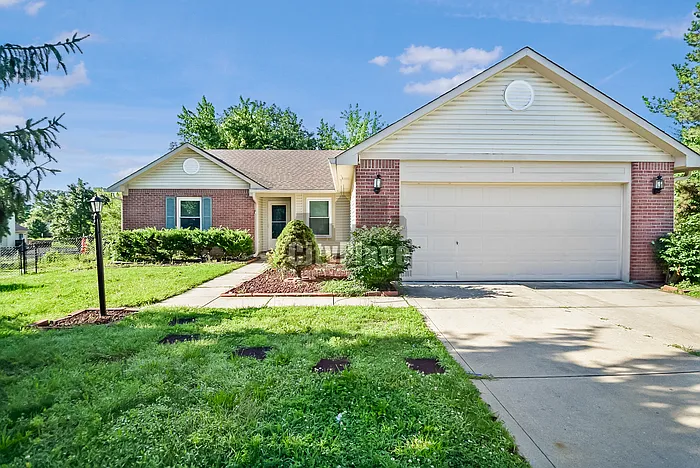 3 bed, 2.0 bath, 1480 sqft, $1,650 — Photo 1