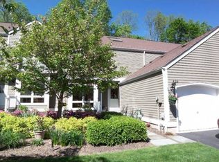 24 Nottingham Ct, Morristown, NJ 07960