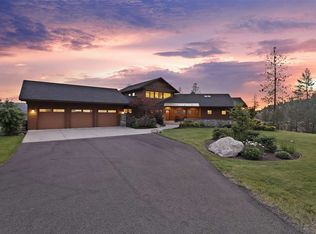 14919 N River Park Ln, Nine Mile Falls, WA 99026