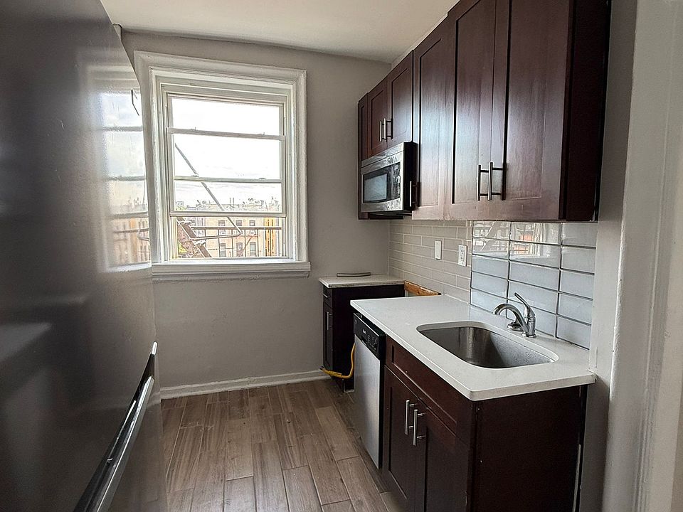 1st image of 631 Bergen Ave #36E