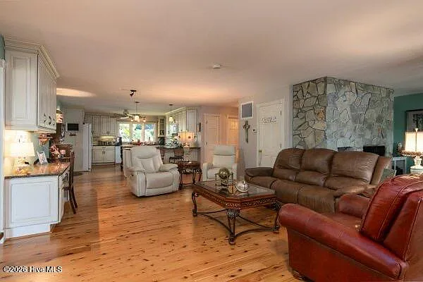 810 Madam Moores Ln #A — Photo 48
