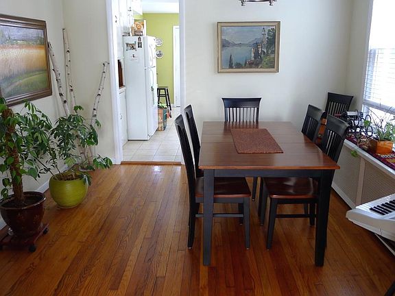 5th image of 2326 W Farragut Ave Floor 1