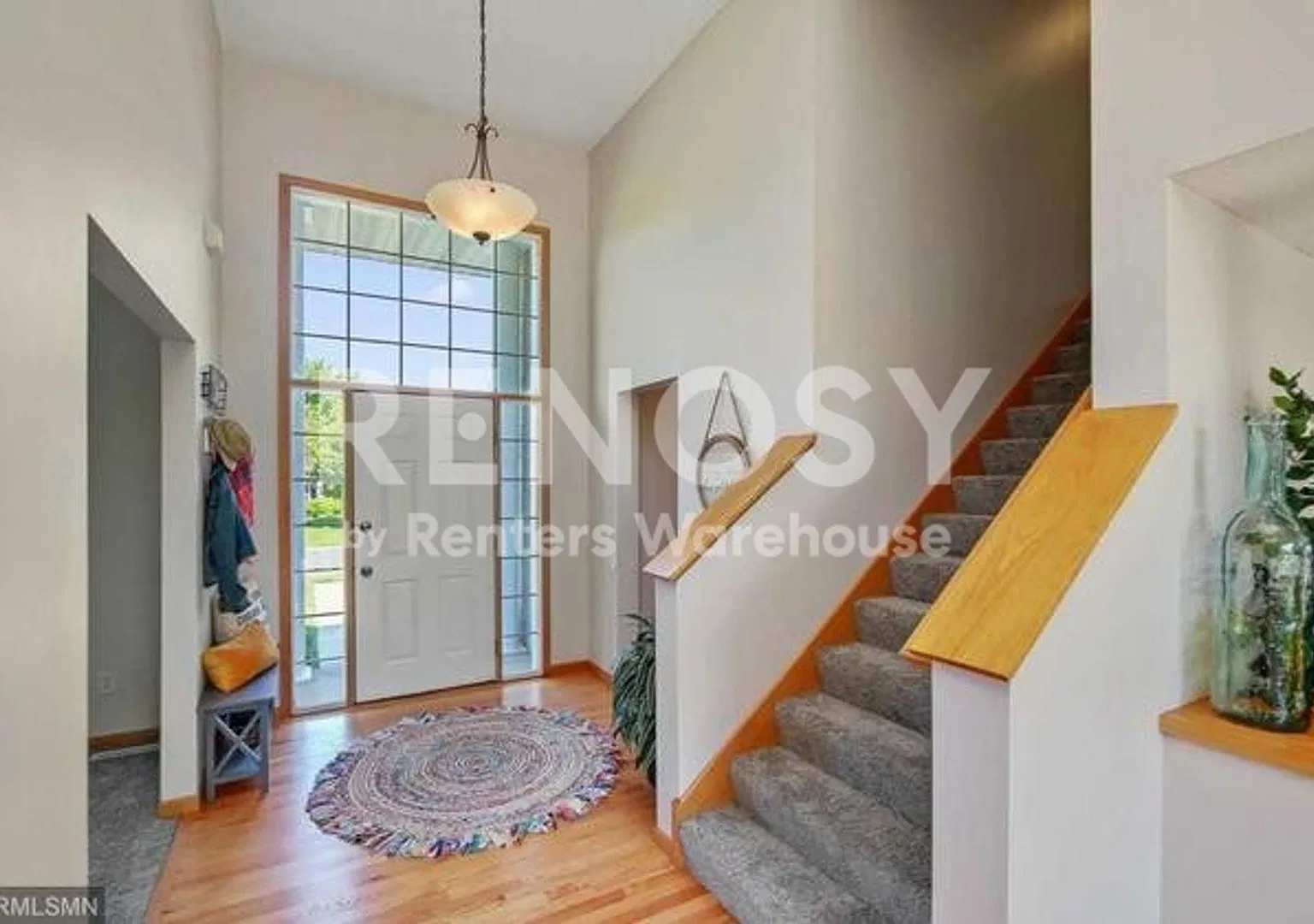 Available December 14th 5 Bedroom 4 Bath Single Family Home in Eden Prairie — Photo 3