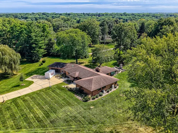 1803 Paula Ct, Dundee, IL 60118