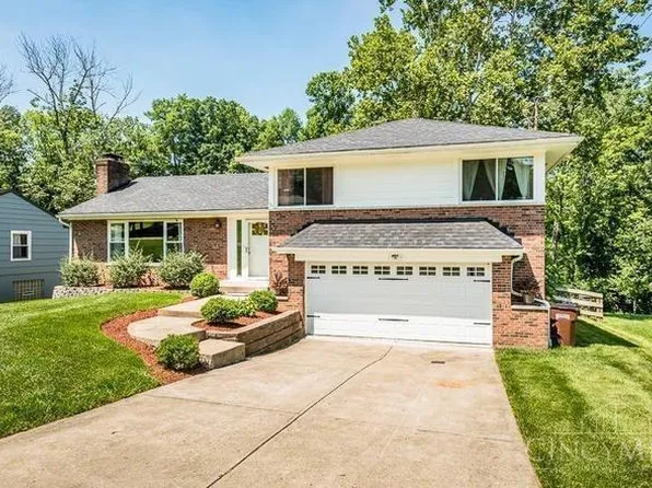 9441 Sherborn Dr, Cincinnati, OH 45231