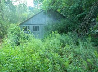 9 Amerescoggin Rd, Falmouth, ME 04105