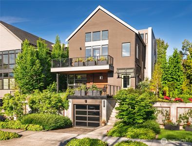 619 34th Avenue, Seattle, WA, 98122