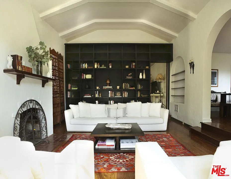 2 bed, 1.5 bath, 1760 sqft, $9,500 — Photo 4