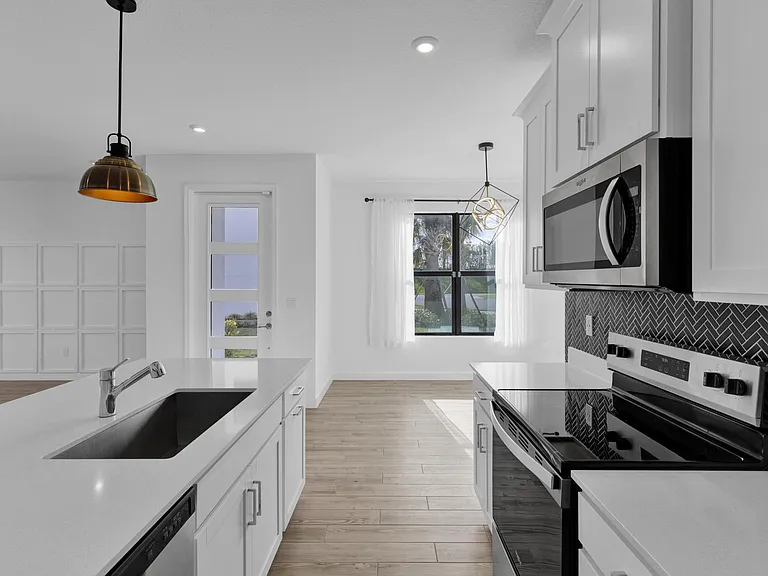 14075 SW Thorens Dr — Photo 12