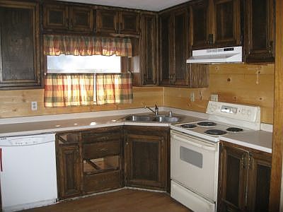 3rd image of 1035 Herbert Ave