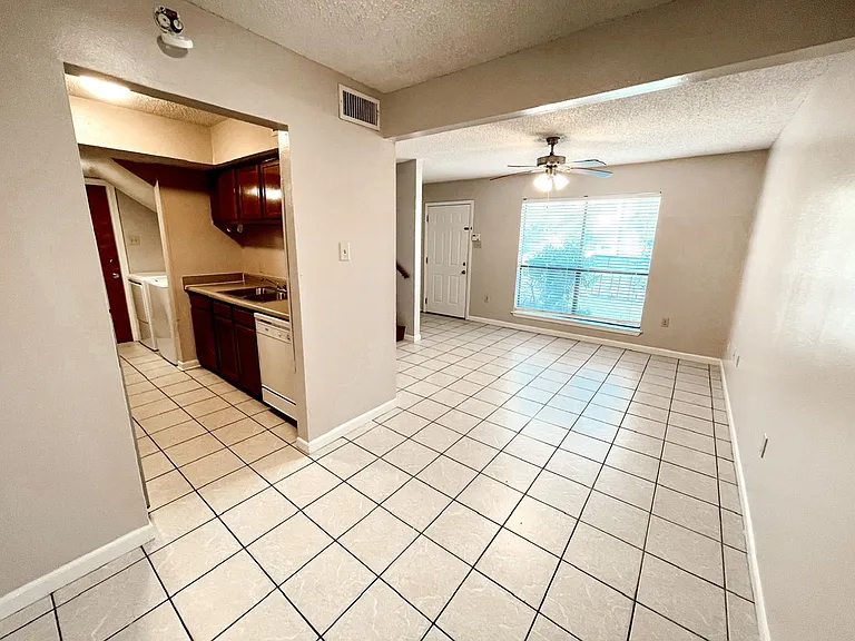 8012 Bayou Fountain Ave — Photo 18