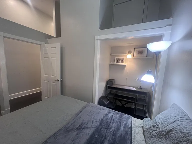 715 N Milwaukee St #302 — Photo 23