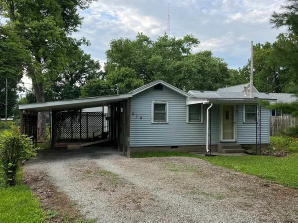 215 E Cordelia St, Southern View, IL 62703