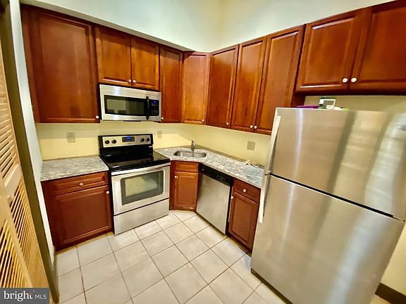 2nd image of 439 N 13th St APT 4C