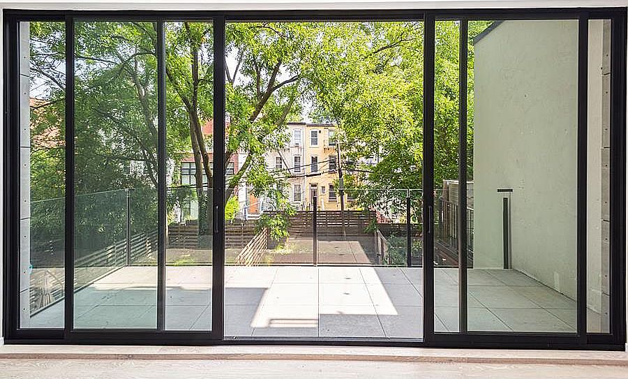 1st image of 101 Douglass St #2