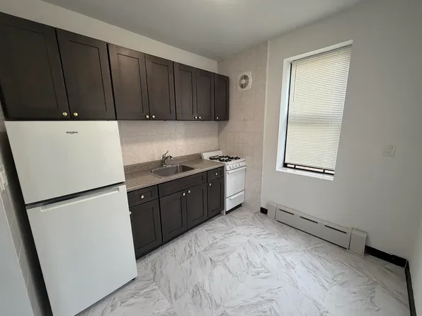 19320 Jamaica Ave, Hollis, NY