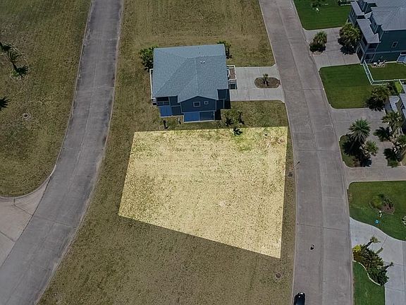 5th image of 4102 Sea Grass Ln