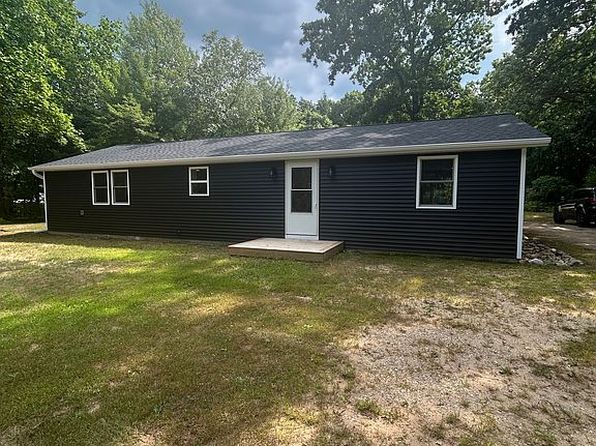 10805 W Dickerson Lake Rd