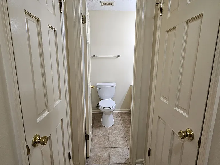 1322 Kings Dr #A — Photo 18