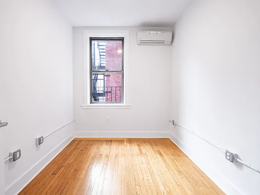 Rented by C2R Management LLC | media 29