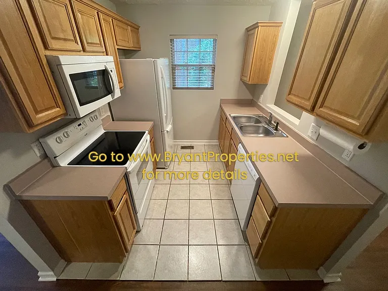 2209 Albion St — Photo 4