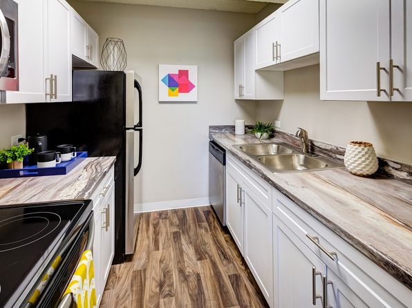 2280 S Monaco Pkwy #2-102