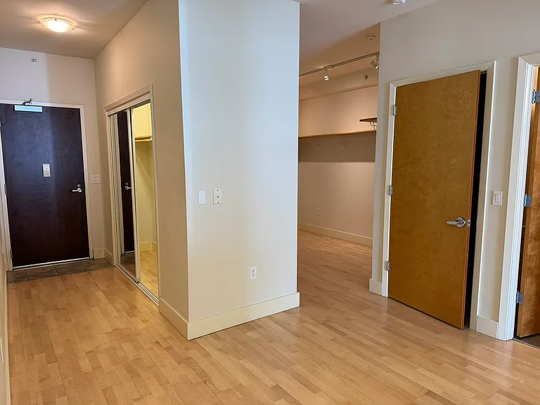1630 California Street — Photo 32