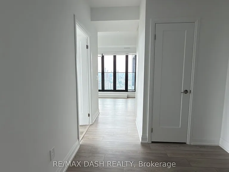 20 Soudan Ave #3603 — Photo 16