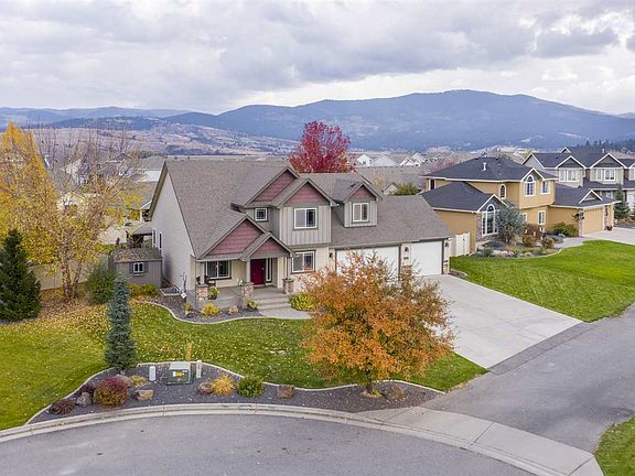 2nd image of 1117 S Harmony Ct