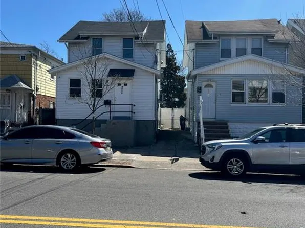 8910 Avenue L image 1 of 19