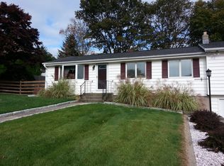9 Golden Rod Dr, Ansonia, CT 06401