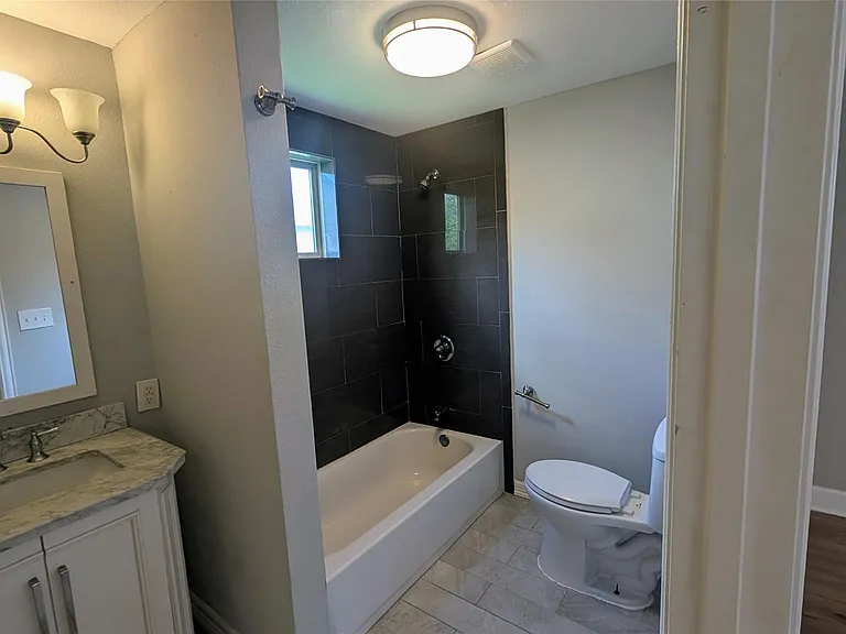 7521 Laredo St — Photo 29
