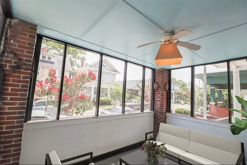 3 bed, 1200 sqft, $1,950 — Photo 4