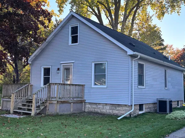 407 Harvard St, Bay City, MI 48708