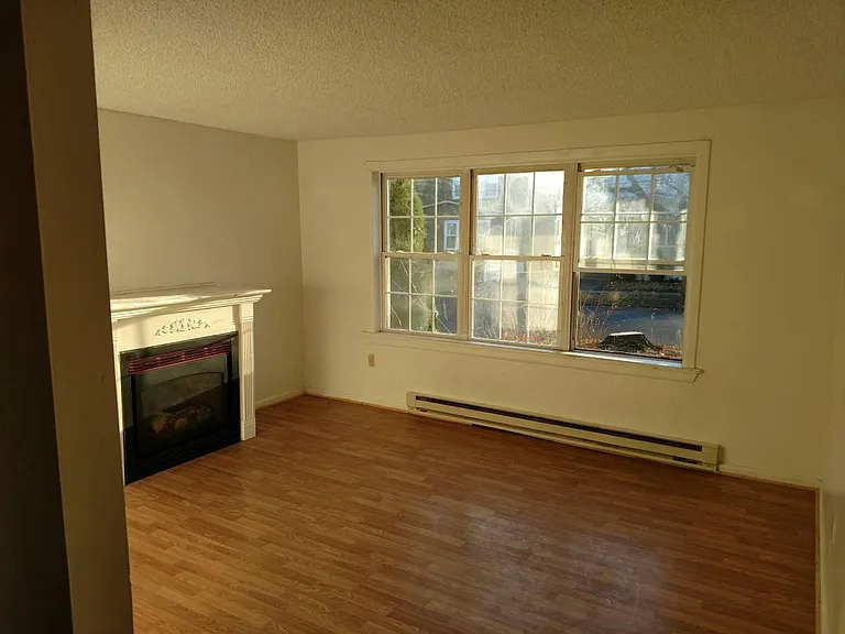 99 Maffett St #3 — Photo 3