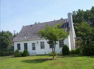 10 Bunchberry Ln, Saint George, ME 04860