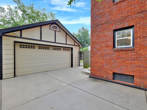 140 S Dellrose Ave, Wichita, KS 67218