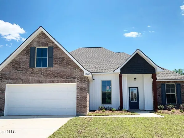 10229 Patrick Dr, Gulfport, MS 39503